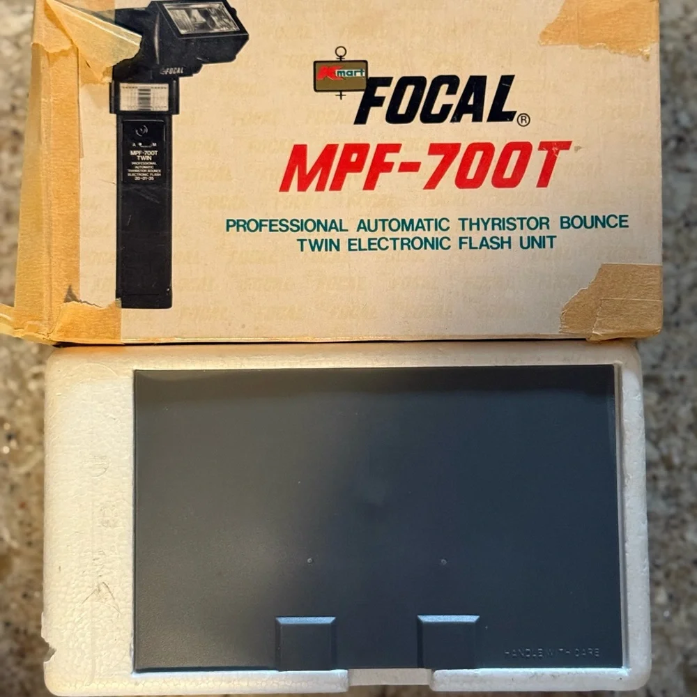 Vintage Original Packaging MPF-700T Black Twin Electronic Flash Unit